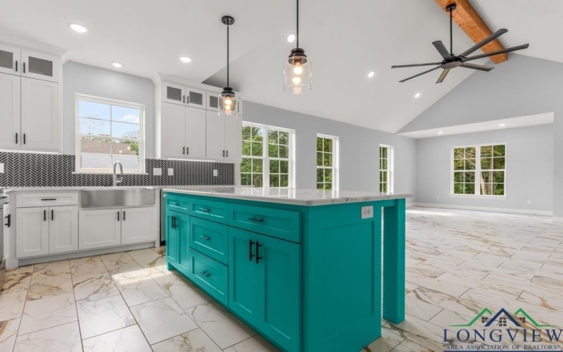 18454 County Road 3186, Winona, TX 75792, 3 Bedrooms Bedrooms, ,2 BathroomsBathrooms,Residential,For Sale,18454 County Road 3186,20253602