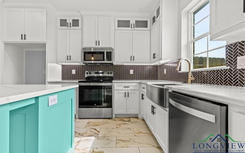 18454 County Road 3186, Winona, TX 75792, 3 Bedrooms Bedrooms, ,2 BathroomsBathrooms,Residential,For Sale,18454 County Road 3186,20253602