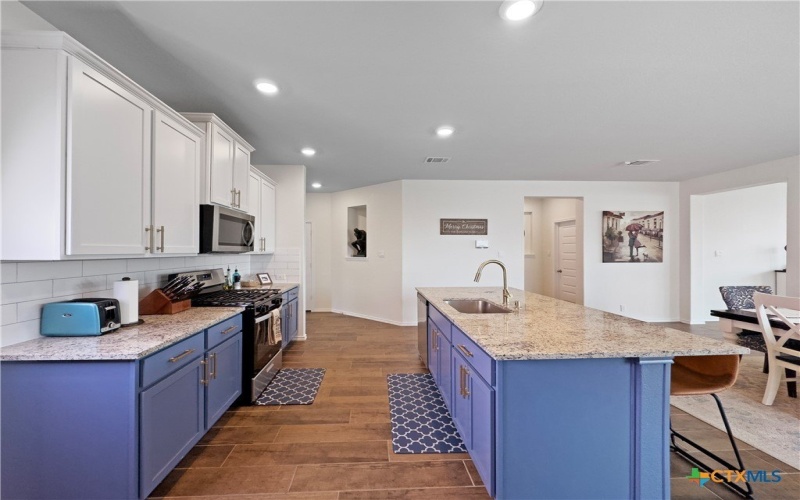 327 Steele Way, Cibolo, TX 78108, 5 Bedrooms Bedrooms, ,3 BathroomsBathrooms,Residential,For Sale,327 Steele Way,579140