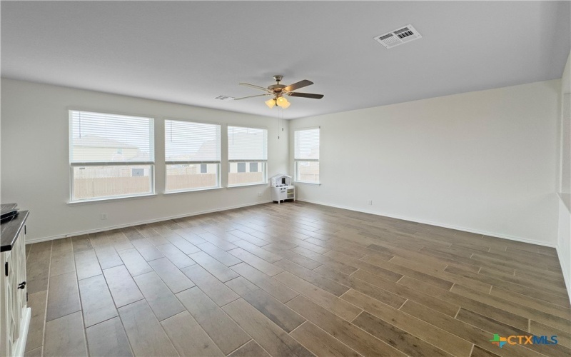 327 Steele Way, Cibolo, TX 78108, 5 Bedrooms Bedrooms, ,3 BathroomsBathrooms,Residential,For Sale,327 Steele Way,579140