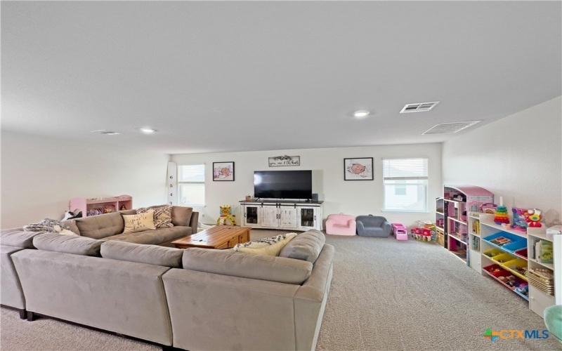 327 Steele Way, Cibolo, TX 78108, 5 Bedrooms Bedrooms, ,3 BathroomsBathrooms,Residential,For Sale,327 Steele Way,579140