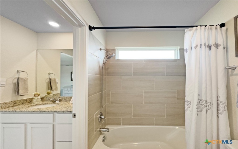 327 Steele Way, Cibolo, TX 78108, 5 Bedrooms Bedrooms, ,3 BathroomsBathrooms,Residential,For Sale,327 Steele Way,579140