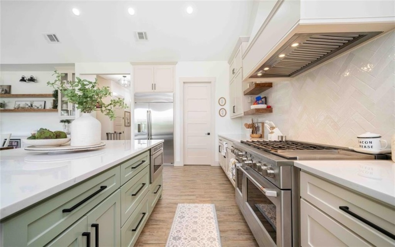 379 Private Road 2367, Mount Pleasant, TX 75455, 5 Bedrooms Bedrooms, ,5 BathroomsBathrooms,Residential,For Sale,379 Private Road 2367,20925504