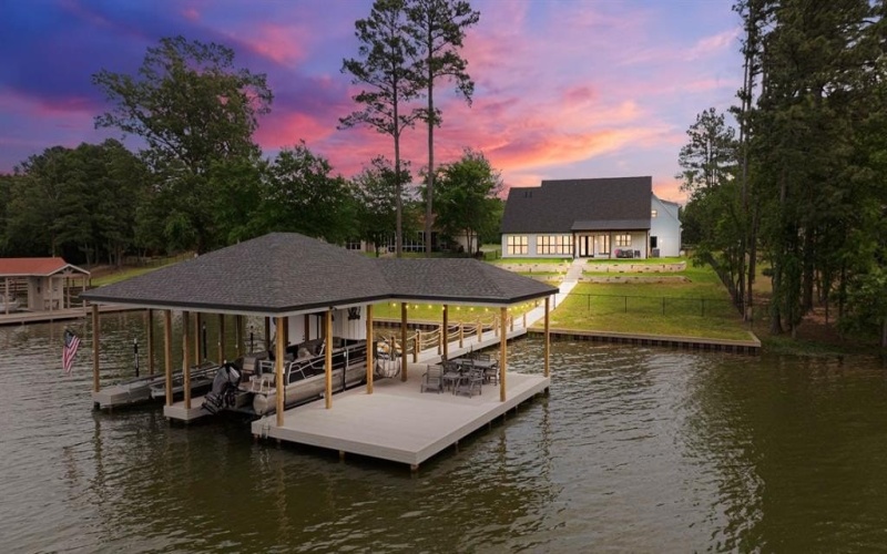 379 Private Road 2367, Mount Pleasant, TX 75455, 5 Bedrooms Bedrooms, ,5 BathroomsBathrooms,Residential,For Sale,379 Private Road 2367,20925504