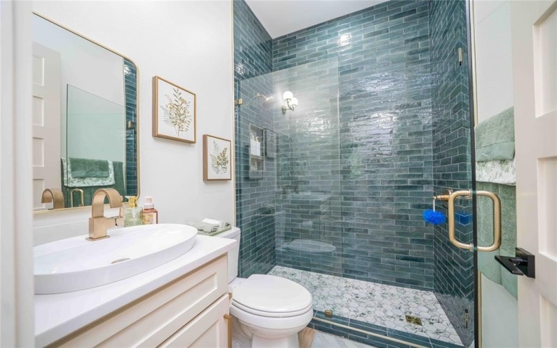 379 Private Road 2367, Mount Pleasant, TX 75455, 5 Bedrooms Bedrooms, ,5 BathroomsBathrooms,Residential,For Sale,379 Private Road 2367,20925504