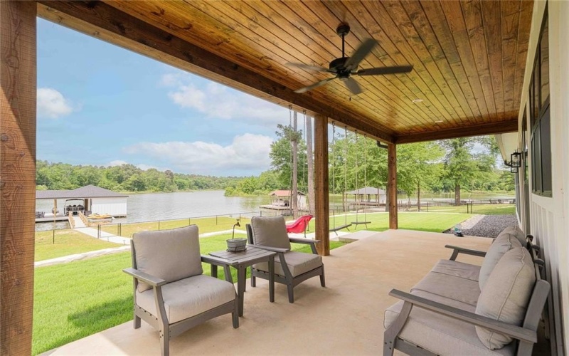 379 Private Road 2367, Mount Pleasant, TX 75455, 5 Bedrooms Bedrooms, ,5 BathroomsBathrooms,Residential,For Sale,379 Private Road 2367,20925504