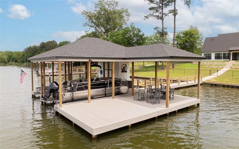 379 Private Road 2367, Mount Pleasant, TX 75455, 5 Bedrooms Bedrooms, ,5 BathroomsBathrooms,Residential,For Sale,379 Private Road 2367,20925504