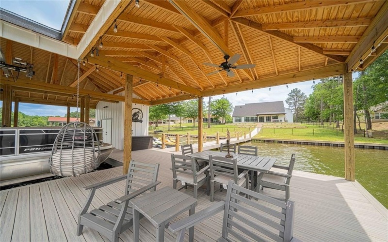 379 Private Road 2367, Mount Pleasant, TX 75455, 5 Bedrooms Bedrooms, ,5 BathroomsBathrooms,Residential,For Sale,379 Private Road 2367,20925504