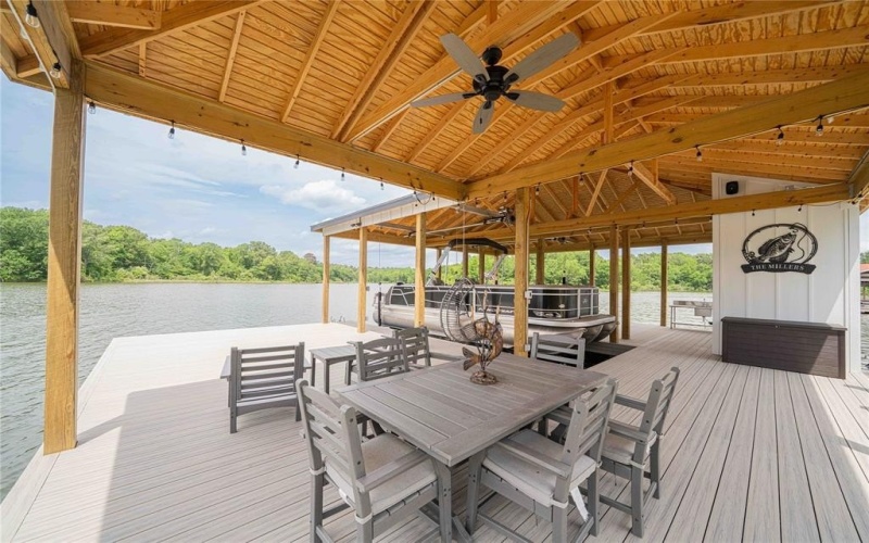 379 Private Road 2367, Mount Pleasant, TX 75455, 5 Bedrooms Bedrooms, ,5 BathroomsBathrooms,Residential,For Sale,379 Private Road 2367,20925504