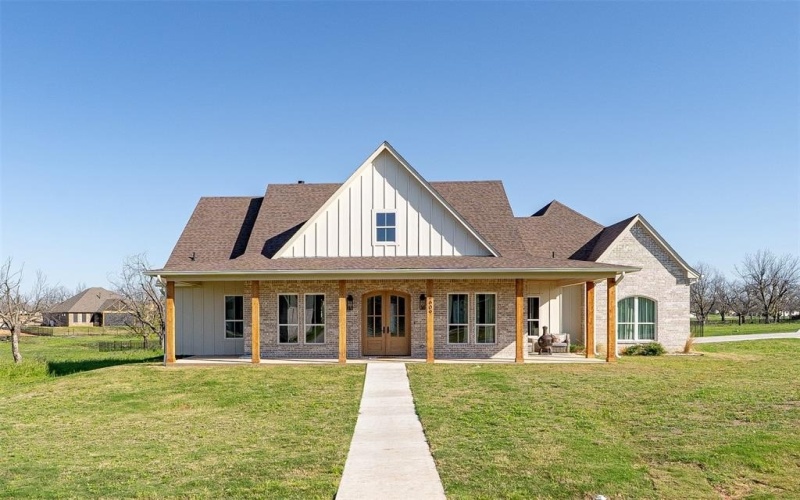 2609 Candlestick Drive, Granbury, TX 76049, 4 Habitaciones Habitaciones , ,3 BañosBaños,Residential,En Venta,2609 Candlestick Drive,20944609