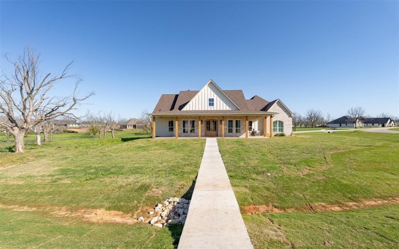 2609 Candlestick Drive, Granbury, TX 76049, 4 Habitaciones Habitaciones , ,3 BañosBaños,Residential,En Venta,2609 Candlestick Drive,20944609