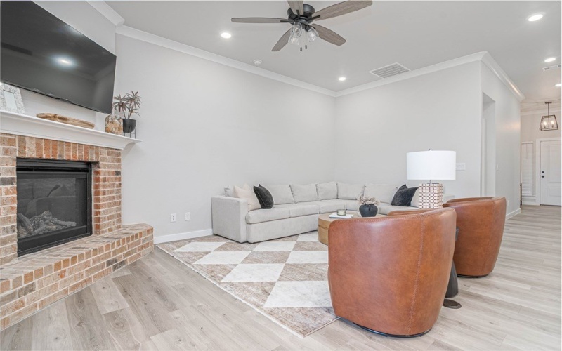 2013 Swenson St, Midland, TX 79705, 4 Bedrooms Bedrooms, ,2 BathroomsBathrooms,Residential,For Sale,2013 Swenson St,50082426