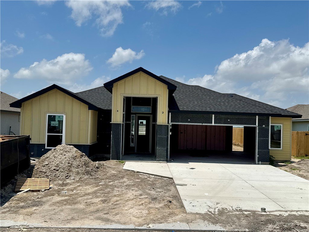 1434 Lois Chesney Street, Corpus Christi, TX 78415, 4 Habitaciones Habitaciones , ,2 BañosBaños,Residential,En Venta,1434 Lois Chesney Street,459722