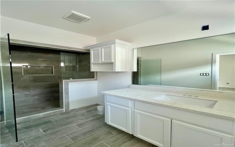 1817 Monaco Drive #1, San Juan, TX 78589, 2 Habitaciones Habitaciones , ,2 BañosBaños,Residential Lease,En Alquiler,1817 Monaco Drive,471853