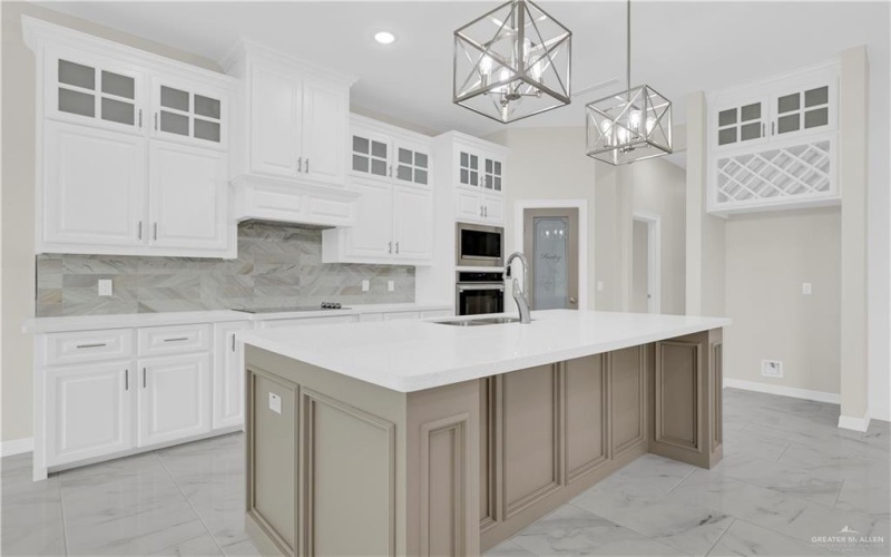 3007 S Livingston Street, Edinburg, TX 78542, 4 Bedrooms Bedrooms, ,3 BathroomsBathrooms,Residential,For Sale,3007 S Livingston Street,472032