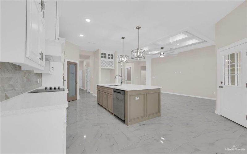 3007 S Livingston Street, Edinburg, TX 78542, 4 Bedrooms Bedrooms, ,3 BathroomsBathrooms,Residential,For Sale,3007 S Livingston Street,472032