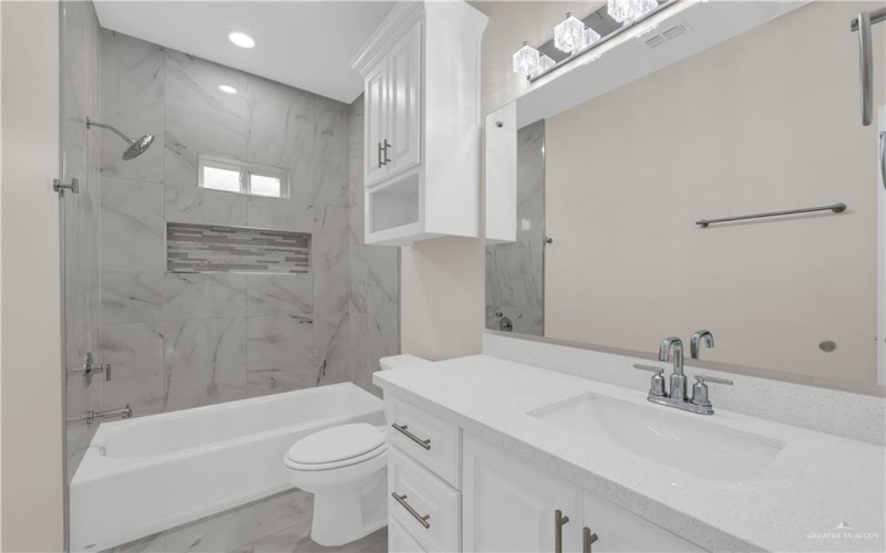 3007 S Livingston Street, Edinburg, TX 78542, 4 Bedrooms Bedrooms, ,3 BathroomsBathrooms,Residential,For Sale,3007 S Livingston Street,472032