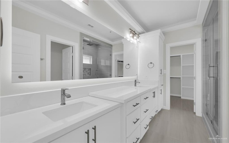 1015 Magnolia Street, Mission, TX 78573, 3 Bedrooms Bedrooms, ,2 BathroomsBathrooms,Residential,For Sale,1015 Magnolia Street,472207