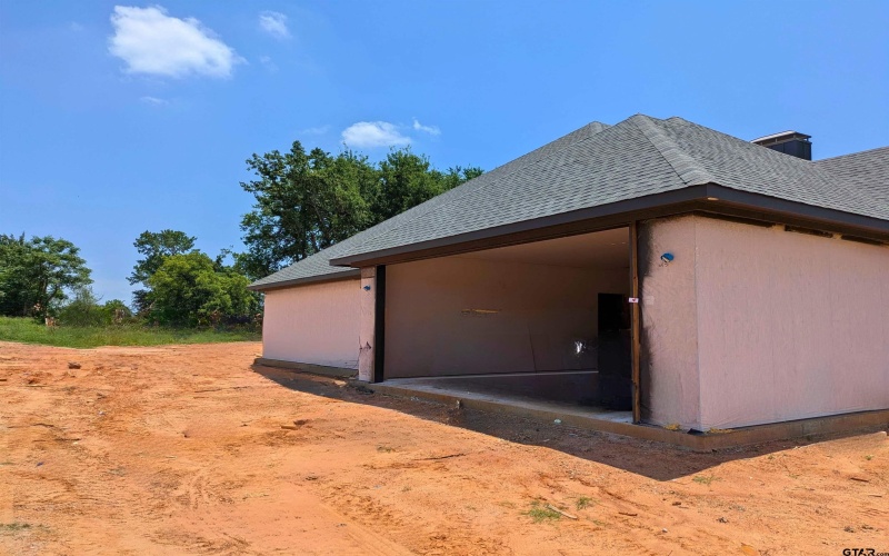 13990 Cedar Vista, Tyler, TX 75704, 4 Bedrooms Bedrooms, ,3 BathroomsBathrooms,Residential,For Sale,13990 Cedar Vista,25008028