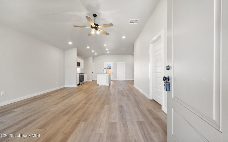 6007 Volney Avenue, Lubbock, TX 79407, 3 Bedrooms Bedrooms, ,2 BathroomsBathrooms,Residential,For Sale,6007 Volney Avenue,202555310