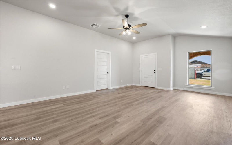 6007 Volney Avenue, Lubbock, TX 79407, 3 Bedrooms Bedrooms, ,2 BathroomsBathrooms,Residential,For Sale,6007 Volney Avenue,202555310