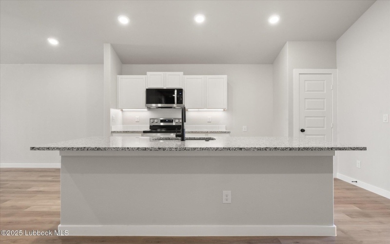 6007 Volney Avenue, Lubbock, TX 79407, 3 Bedrooms Bedrooms, ,2 BathroomsBathrooms,Residential,For Sale,6007 Volney Avenue,202555310