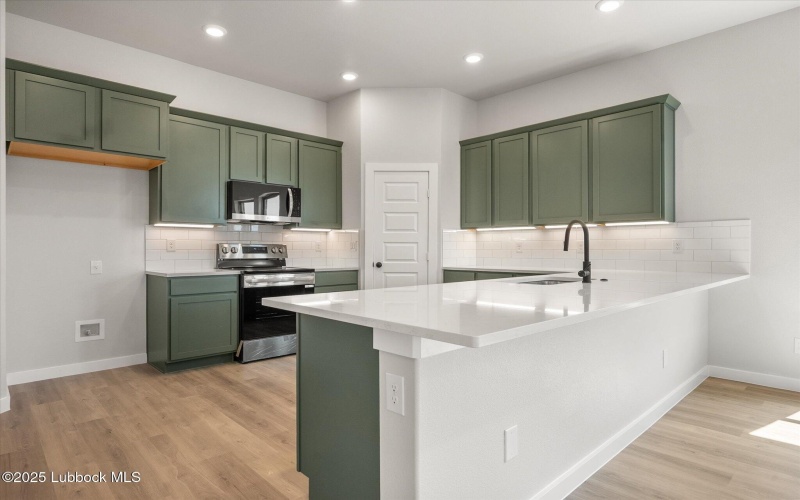 636 E 31st Street, Wolfforth, TX 79382, 3 Bedrooms Bedrooms, ,2 BathroomsBathrooms,Residential,For Sale,636 E 31st Street,202555313