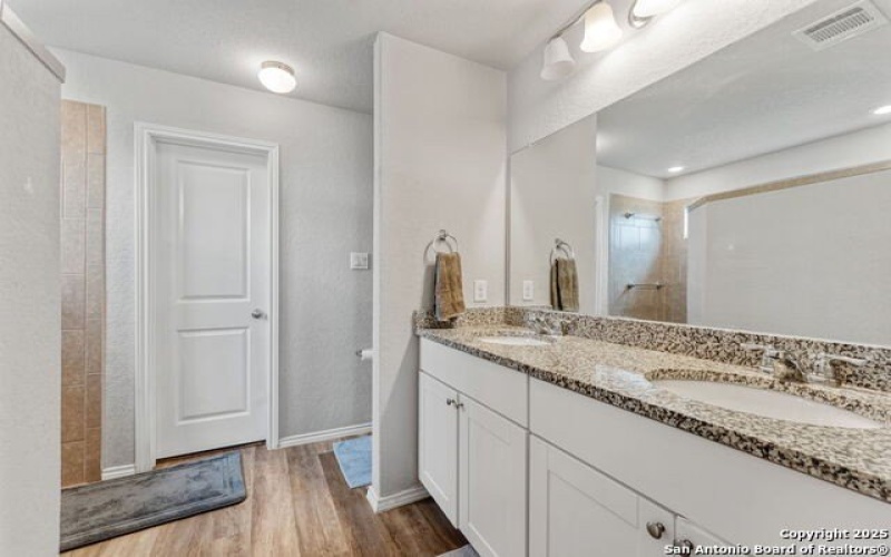 2946 Daisy Meadow, New Braunfels, TX 78130, 4 Bedrooms Bedrooms, ,3 BathroomsBathrooms,Residential,For Sale,2946 Daisy Meadow,1870400