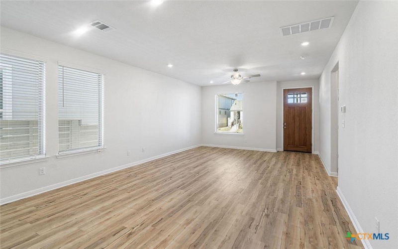 633 Salamander Street, San Marcos, TX 78666, 3 Bedrooms Bedrooms, ,2 BathroomsBathrooms,Residential,For Sale,633 Salamander Street,581363