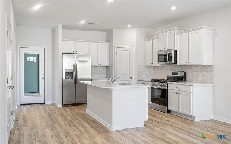 633 Salamander Street, San Marcos, TX 78666, 3 Bedrooms Bedrooms, ,2 BathroomsBathrooms,Residential,For Sale,633 Salamander Street,581363