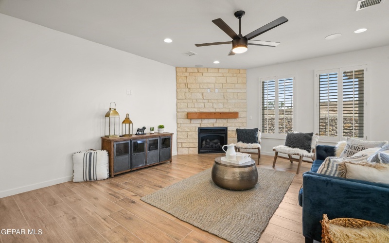 12601 Fredericksberg Avenue, El Paso, TX 79928, 4 Bedrooms Bedrooms, ,3 BathroomsBathrooms,Residential,For Sale,12601 Fredericksberg Avenue,881044