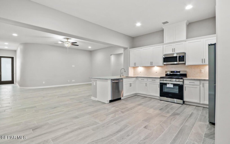 10704 Troy Aikman Drive, El Paso, TX 79924, 3 Bedrooms Bedrooms, ,2 BathroomsBathrooms,Residential,For Sale,10704 Troy Aikman Drive,892703