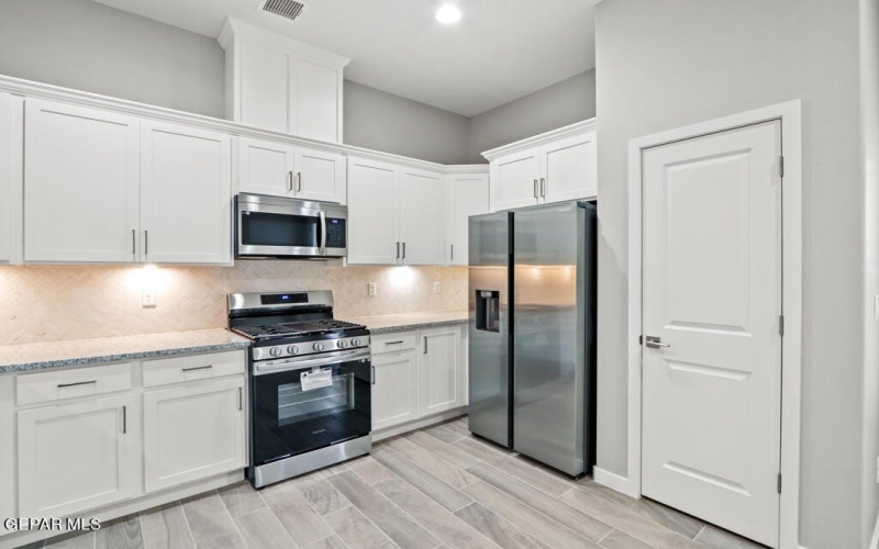 10704 Troy Aikman Drive, El Paso, TX 79924, 3 Bedrooms Bedrooms, ,2 BathroomsBathrooms,Residential,For Sale,10704 Troy Aikman Drive,892703