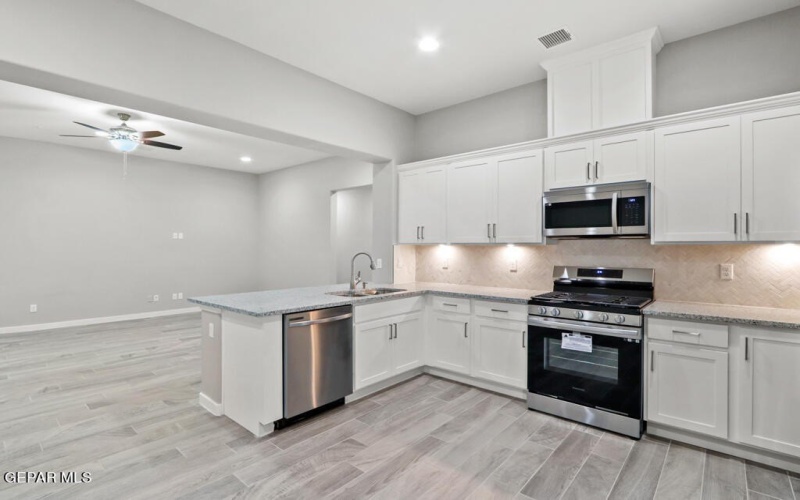 10704 Troy Aikman Drive, El Paso, TX 79924, 3 Bedrooms Bedrooms, ,2 BathroomsBathrooms,Residential,For Sale,10704 Troy Aikman Drive,892703
