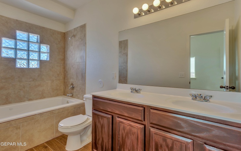 14345 Tobe Davis Drive, Horizon City, TX 79928, 4 Bedrooms Bedrooms, ,2 BathroomsBathrooms,Residential,For Sale,14345 Tobe Davis Drive,894752
