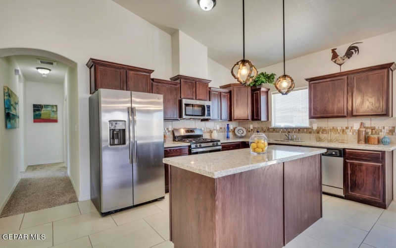 13852 Vicki Brewer Avenue, Horizon City, TX 79928, 4 Bedrooms Bedrooms, ,2 BathroomsBathrooms,Residential,For Sale,13852 Vicki Brewer Avenue,895372
