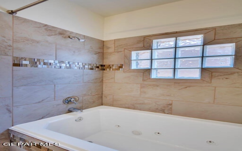 13852 Vicki Brewer Avenue, Horizon City, TX 79928, 4 Bedrooms Bedrooms, ,2 BathroomsBathrooms,Residential,For Sale,13852 Vicki Brewer Avenue,895372