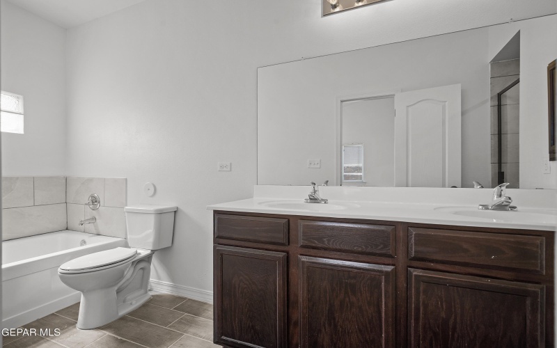 12832 LINSTEAD Avenue, El Paso, TX 79928, 4 Bedrooms Bedrooms, ,2 BathroomsBathrooms,Residential,For Sale,12832 LINSTEAD Avenue,897696