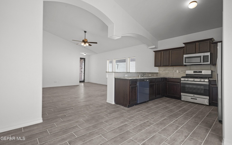12832 LINSTEAD Avenue, El Paso, TX 79928, 4 Bedrooms Bedrooms, ,2 BathroomsBathrooms,Residential,For Sale,12832 LINSTEAD Avenue,897696
