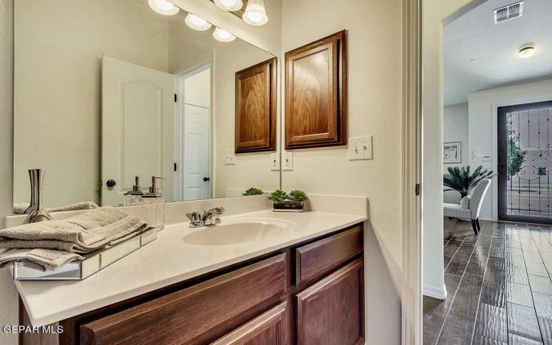 1061 Summer Lake Street, El Paso, TX 79928, 4 Habitaciones Habitaciones , ,2 BañosBaños,Residential,En Venta,1061 Summer Lake Street,898964