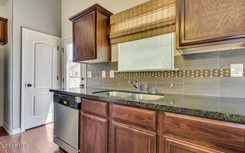 1061 Summer Lake Street, El Paso, TX 79928, 4 Habitaciones Habitaciones , ,2 BañosBaños,Residential,En Venta,1061 Summer Lake Street,898964