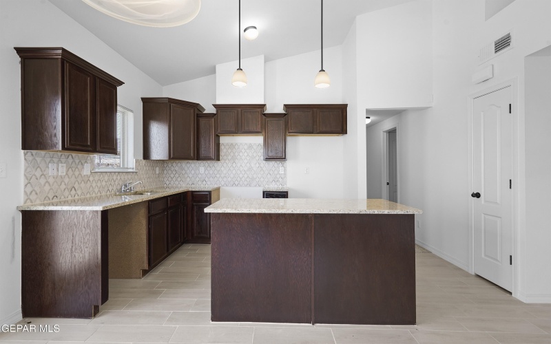 612 Cedarwood Avenue, El Paso, TX 79928, 4 Bedrooms Bedrooms, ,2 BathroomsBathrooms,Residential,For Sale,612 Cedarwood Avenue,899804