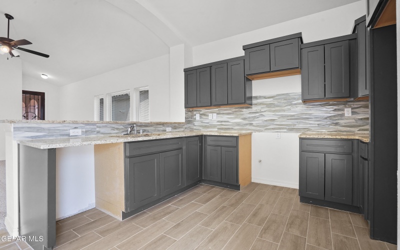 608 Cedarwood Avenue, El Paso, TX 79928, 4 Habitaciones Habitaciones , ,2 BañosBaños,Residential,En Venta,608 Cedarwood Avenue,899958