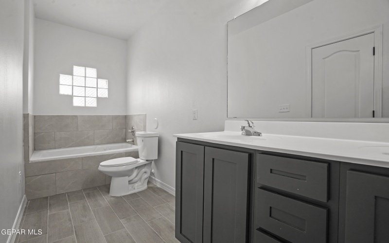 608 Cedarwood Avenue, El Paso, TX 79928, 4 Habitaciones Habitaciones , ,2 BañosBaños,Residential,En Venta,608 Cedarwood Avenue,899958