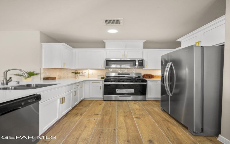 3720 Model Lane, El Paso, TX 79938, 3 Bedrooms Bedrooms, ,2 BathroomsBathrooms,Residential,For Sale,3720 Model Lane,903320