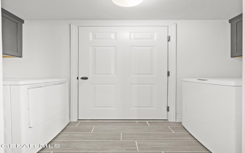 1041 Summer Lake Street, El Paso, TX 79928, 4 Bedrooms Bedrooms, ,2 BathroomsBathrooms,Residential,For Sale,1041 Summer Lake Street,907057