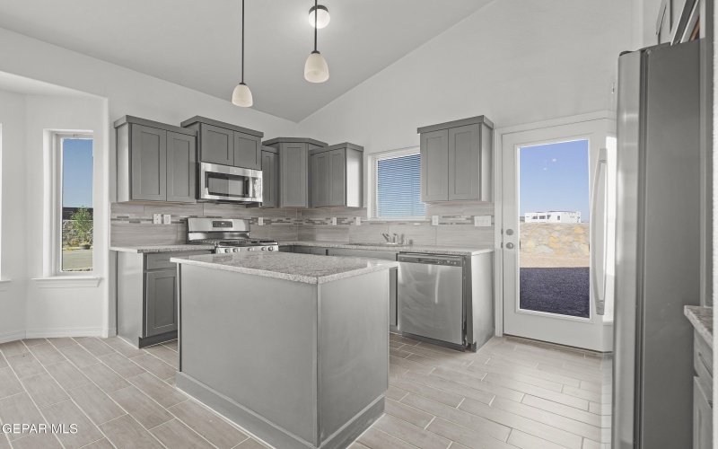 1041 Summer Lake Street, El Paso, TX 79928, 4 Bedrooms Bedrooms, ,2 BathroomsBathrooms,Residential,For Sale,1041 Summer Lake Street,907057