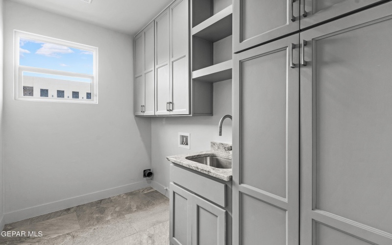 234 Canyon Terrace Drive, El Paso, TX 79902, 3 Bedrooms Bedrooms, ,1 BathroomBathrooms,Residential,For Sale,234 Canyon Terrace Drive,919178