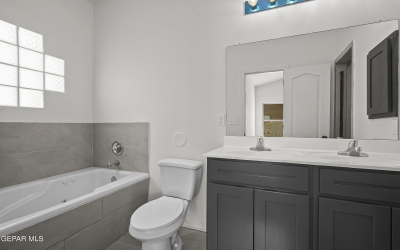 14764 Jack White Avenue, El Paso, TX 79938, 4 Habitaciones Habitaciones , ,2 BañosBaños,Residential,En Venta,14764 Jack White Avenue,919325