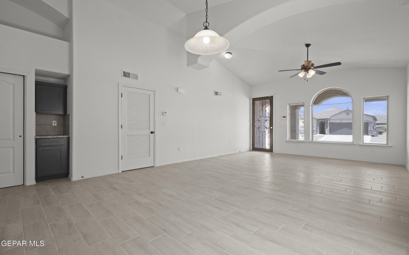 14764 Jack White Avenue, El Paso, TX 79938, 4 Habitaciones Habitaciones , ,2 BañosBaños,Residential,En Venta,14764 Jack White Avenue,919325